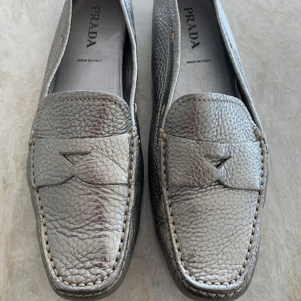 Prada Women's Loafers - size 38 (fits US 8)